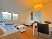 Koffer packen & einziehen! Neuwertige 1,5 Zimmer Wohnung...