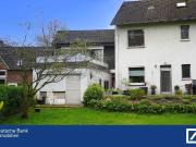 Komfort, Ruhe und Bauland zur Eigenverwirklichung