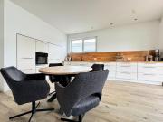 Komfort und Klasse: Modernes Einfamilienhaus mit Kamin...