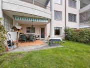 Komfortables Zuhause mit Garten Komfortables Zuhause mit Garten
