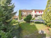 Kompaktes Haus, nahe an der Landwirtschaftszone, an sehr...