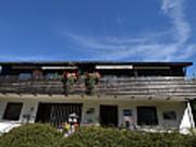 * * komplett möbliert * *