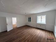 Gepflegte 2 Zimmer Altbauwohnung, komplett neu saniert,...