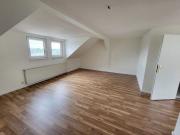 Komplett renovierte 2 Raum Dachgeschoß Wohnung