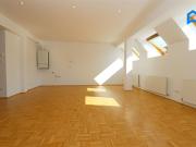 Komplett sanierter Erstbezug+ Helle + ruhige + 3 Zimmer...