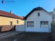 Komplett sanierungsbedürftiges Wohnhaus Neubau oder...