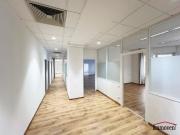 Komplette Büroetage im Altbau in TOPLAGE! Mietbeginn...