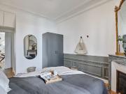 Kordon 2 bedrooms and balcony in Père Lachaise, Paris...