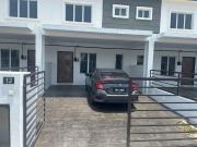 Partially Furnish Kota Warisan 4 Rooms Double Storey...