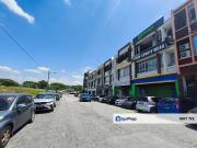 Kulai / Bandar Putra / Jalan Kenari / 3 Storey Terrace /...