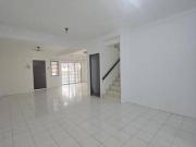 Kulai taman putri house for salefull loan unit