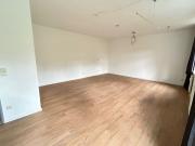 Kurzfristig beziehbar! Nur 200 m zum Bahnhof!