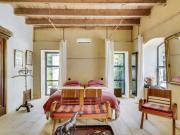 L’Écurie – Ancienne écurie avec charme et lumière