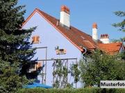 L förmiges Zweifamilienhaus mit Gartenidylle, Biotop und...