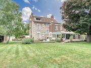 Maison de maître de 264m2, 5 chambres, terrain de 1440m2...