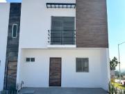 LA CASA MAS BONITA EN PRIVADA