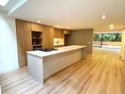 LA Espectacular Apartamento En El Campestre Remodelado