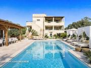 LA FORÊT DES PENNES Villa de 213 m² Terrain de 2 500 m²...