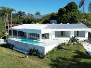 La Lagunita Venta Espectacular quinta a Estrenar 1.060m²...