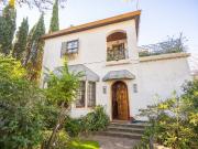 La Lucila Casa muy luminosa con Jardín y Pileta