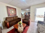 LA MILINA: LINDA CASA CON AMPLIO TERRENO