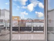 LA PLAINE ST DENIS BEL APPARTEMENT DE 4 PIECES...