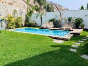 La Planicie Espectacular casa con sotano, GYM en Venta