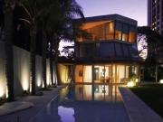 Residencia Belgrano R, 2 Casas: una de vivienda y una de...