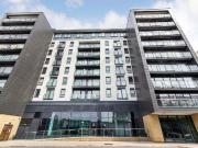 La Salle, Leeds Dock LS10, 1 bed flat to rent, £875 pcm...
