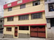 La Santiago Sur de Quito, Casa rentera con 8...