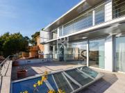 La villa fue construida en 2011, está situado en un...