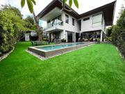 La Vista Quezon City Modern house and Lot For Sale