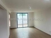 La Vista Residencial. VENTA Casa con 3 recámaras y área...