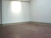 Laboratorio con giardino a Prato