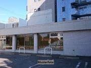 Ladenlokal in gutem Bau und Erhaltungszustand