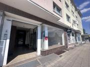 Ladenlokal zentrale Lage mit Lager/ Büro und Garage/...