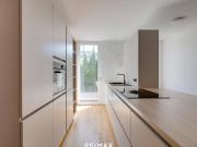 Lage & Komfort – Familienwohnung mit Gartenanteil & zwei...