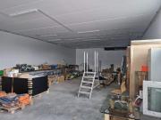 LAGERHALLE MIT KLEINEM BÜRO UND SANITÄREINRICHTUNGEN IN...
