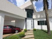 LAGO SUL COND.MINI CHÁCARAS 4 QUARTOS SENDO 3 SUÍTES...