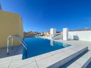 Lagos T2 Apartamento novo luxo com piscina no terraço...