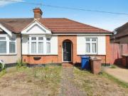 Laird Avenue, Grays, 2 Bedroom Bungalow