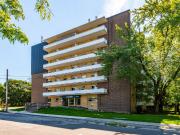 Lake Promenade Community 21 Park