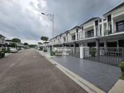 Lake View Apartment @ Austin Perdana, Renovated, Full... Lake View Apartment @ Austin Perdana, Renovated, Full...