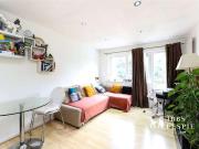 Lakeside Close, Ruislip, HA4