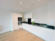 Lakeside Drive, London NW10, 2 bed flat to rent, £2,250...