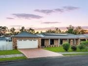 Lakeside Living on Huge 898sqm Block!