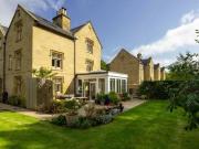 Lakestream House, Roundhay, 5 Bedroom Detached