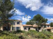 Lambesc Ensemble immobilier de deux maisons jumelées à...