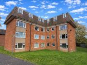 Lambs Close, Cuffley EN6, 2 bed flat to rent, £1,550 pcm...