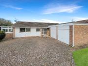 Lammas Close, Cowes, Isle Of Wight PO31, 3 bed detached...